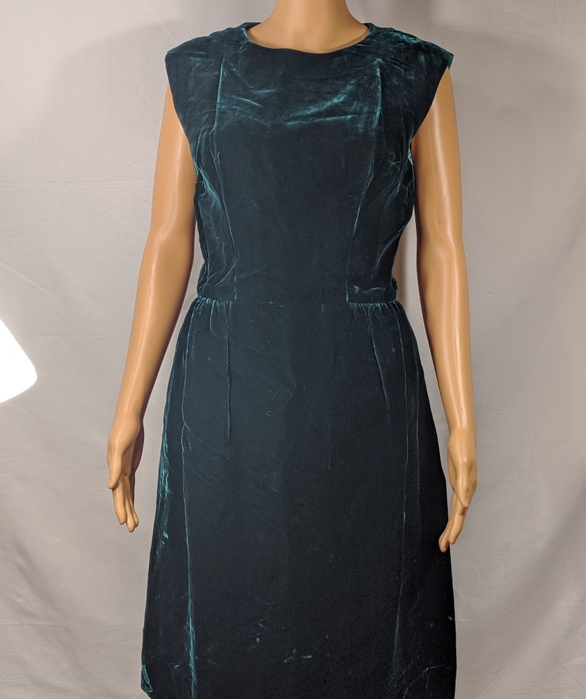 Suzy Perette Vintage Crushed Velvet Emerald Dress
